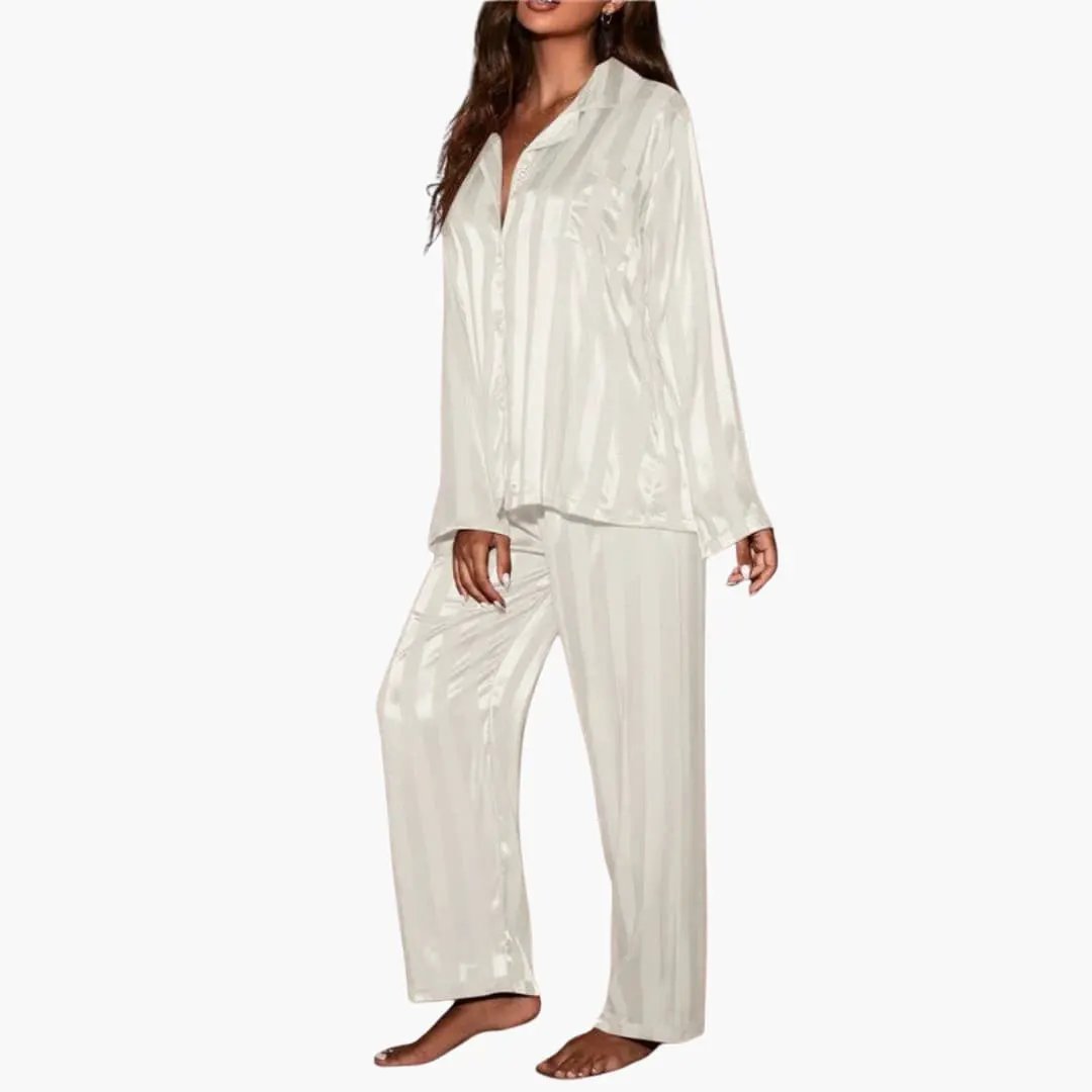 Conjunto de pijama elegante de manga larga para mujer