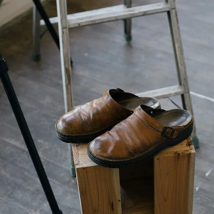 Zuecos cómodos sin cordones para mujer, elegantes y resistentes