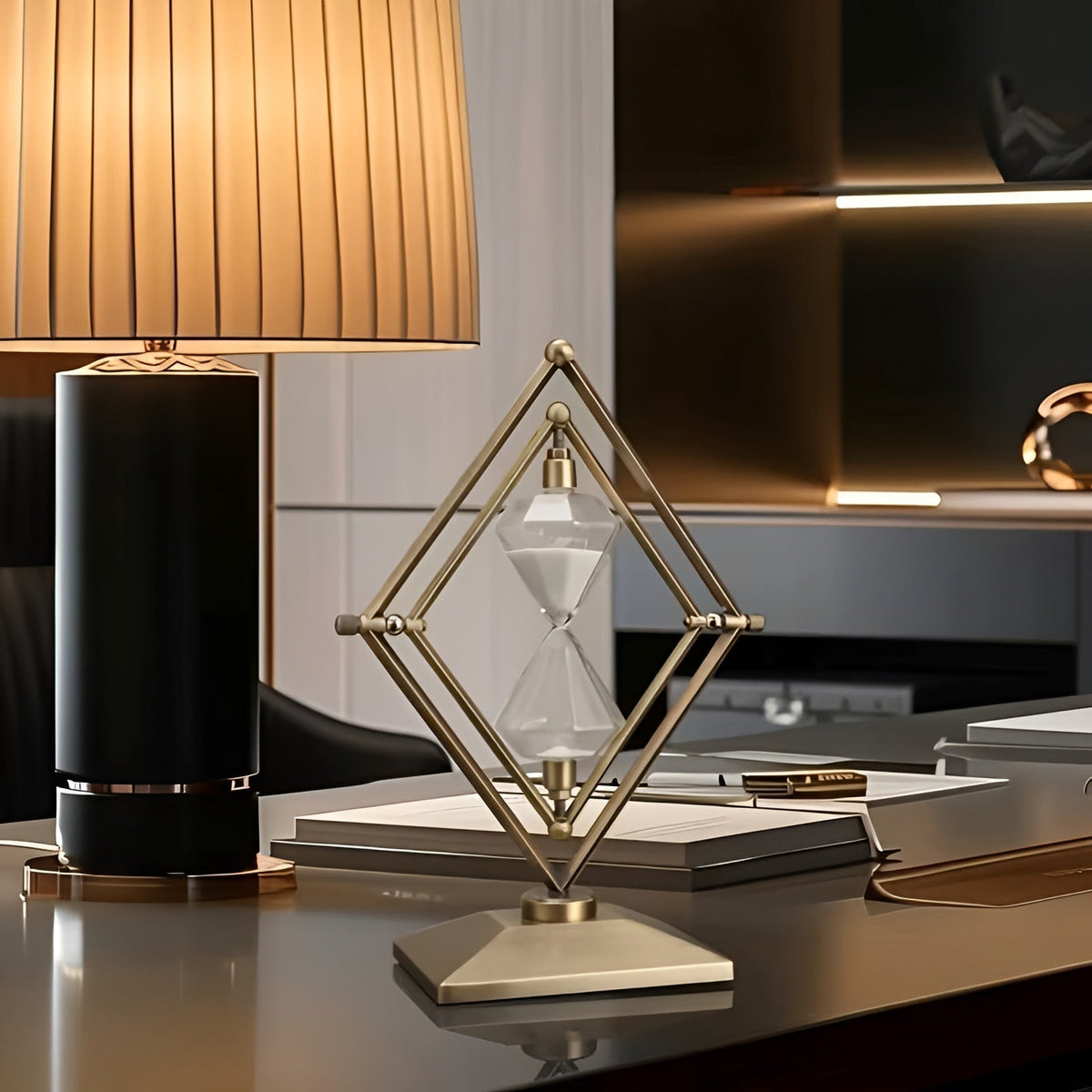 Reloj de arena con estructura geométrica de metal – Temporizador de meditación con arena blanca