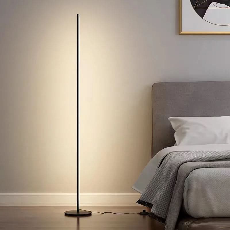 Lámpara de pie metálica FLORGLOW – Regulable y elegante para cualquier sala de estar