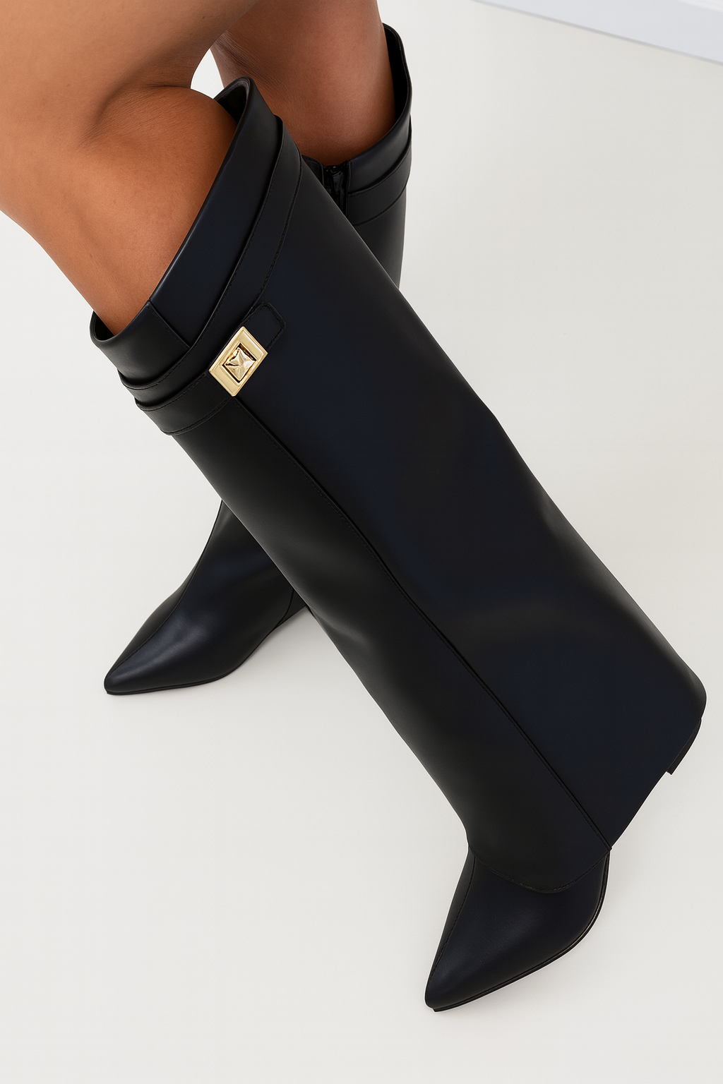 Elegantes botas altas de mujer de piel o ante, tacón 8,5 cm