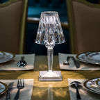 Lámpara de Mesa Moderna Brillante con Cristal y Manejo Sencillo