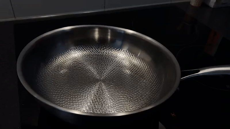 Sartén de Titanio Premium para Todo Tipo de Cocinas - Cocina de Forma Más Saludable y Duradera