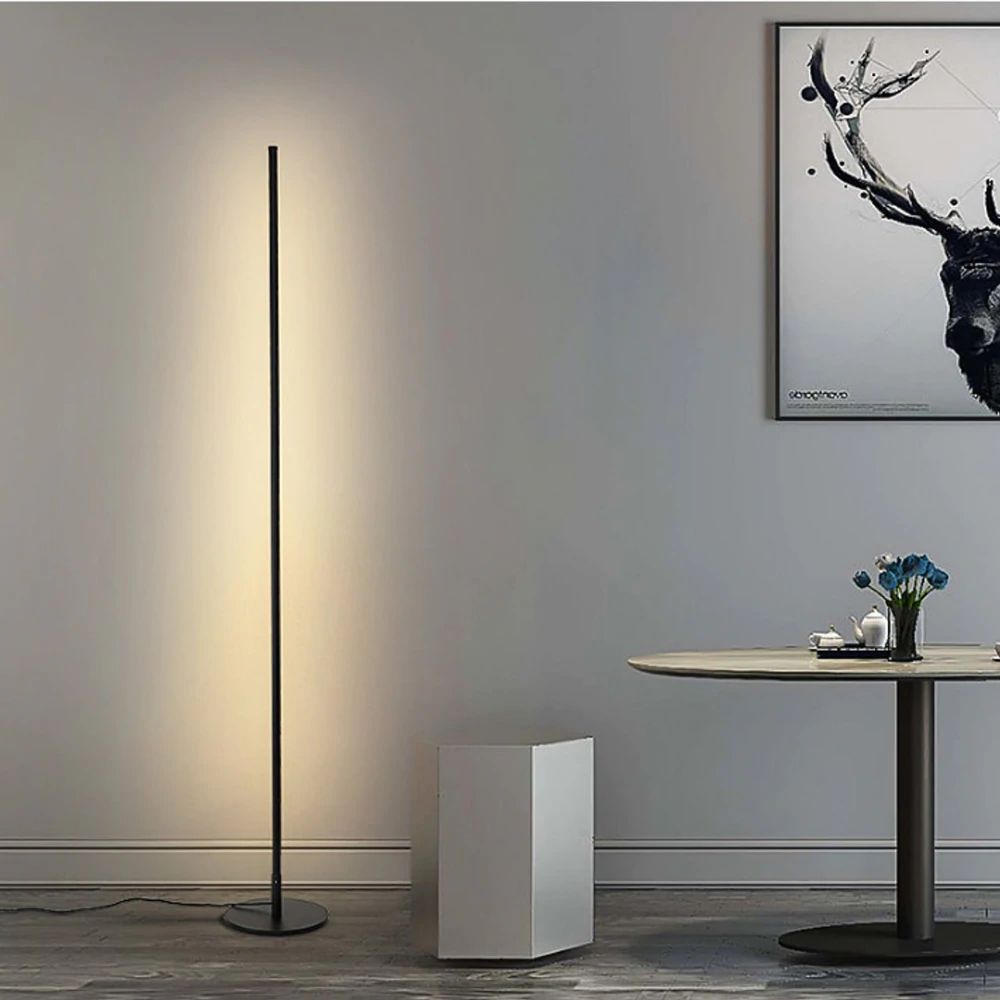 Lámpara de pie LED | Diseño minimalista moderno en color dorado