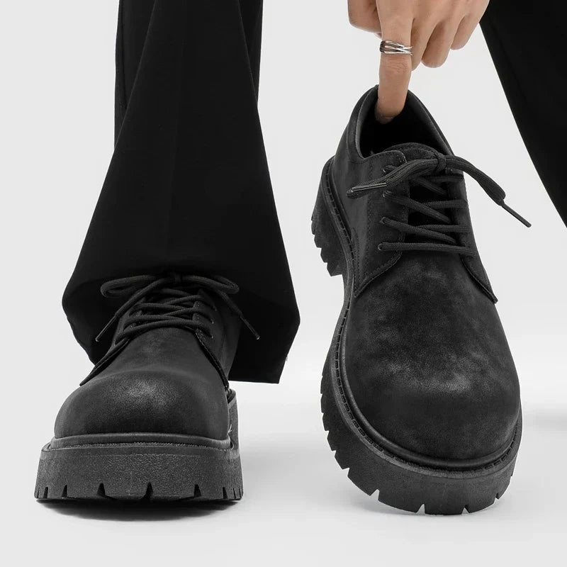 Zapatos Derby clásicos Foundry para hombre para un estilo sofisticado