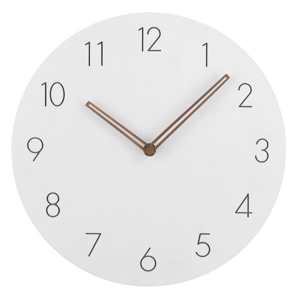 Reloj de pared minimalista escandinavo con agujas de madera y mecanismo silencioso