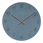 Reloj de pared minimalista escandinavo con agujas de madera y mecanismo silencioso