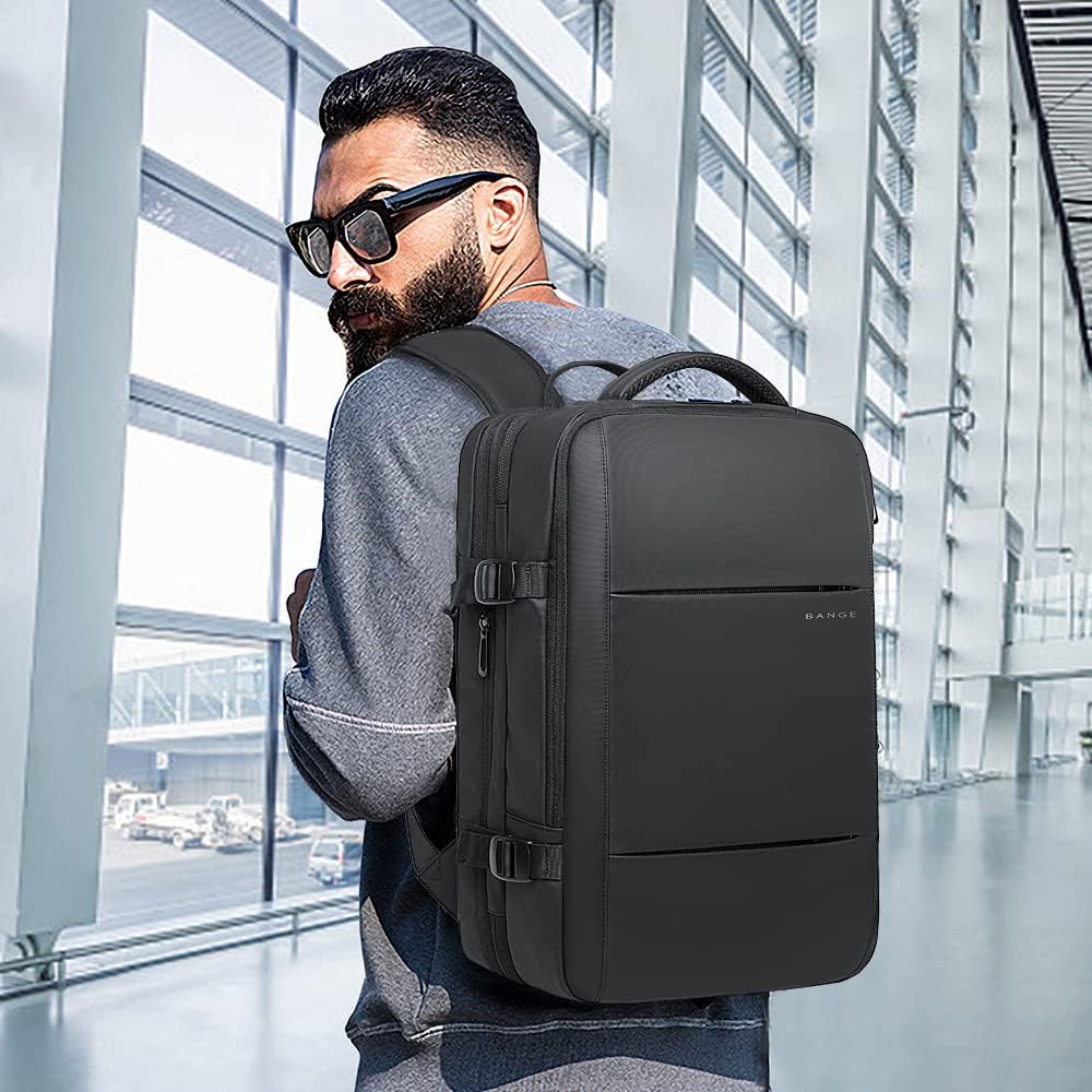 Mochila de viaje impermeable expandible 26–45 L con funda para portátil y opción de bolsa de deporte