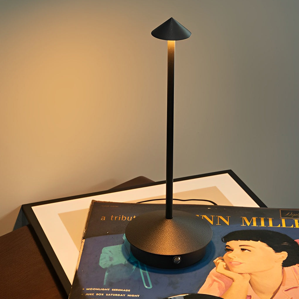 Pina Pro - Lámpara de mesa USB regulable con estilo