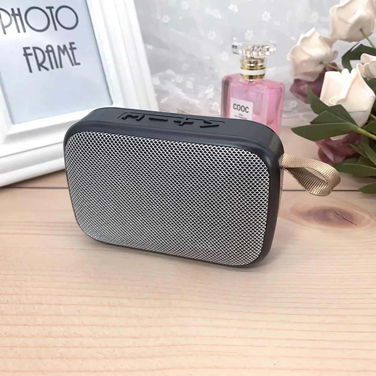 Altavoz Bluetooth portátil para sonido estéreo 3D envolvente