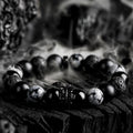 Ragnar - Pulsera de Guerrero Negro Lord con Cuentas de Cristal Natural