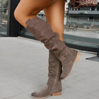 Botas de silueta elegante para mujer: ajuste estructurado para el día y la noche