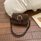 Bolso bandolera elegante de ante