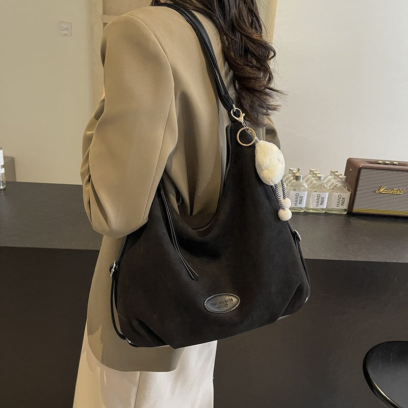Bolso de hombro slouchy de ante suave