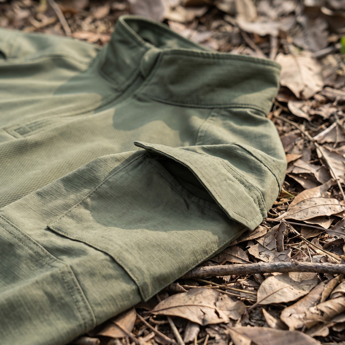 Camisa Táctica de Camuflaje para Hombre de Manga Larga Ripstop con Múltiples Bolsillos