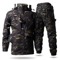 Conjunto de chaqueta y pantalón de camuflaje para hombre con paneles de malla y múltiples bolsillos