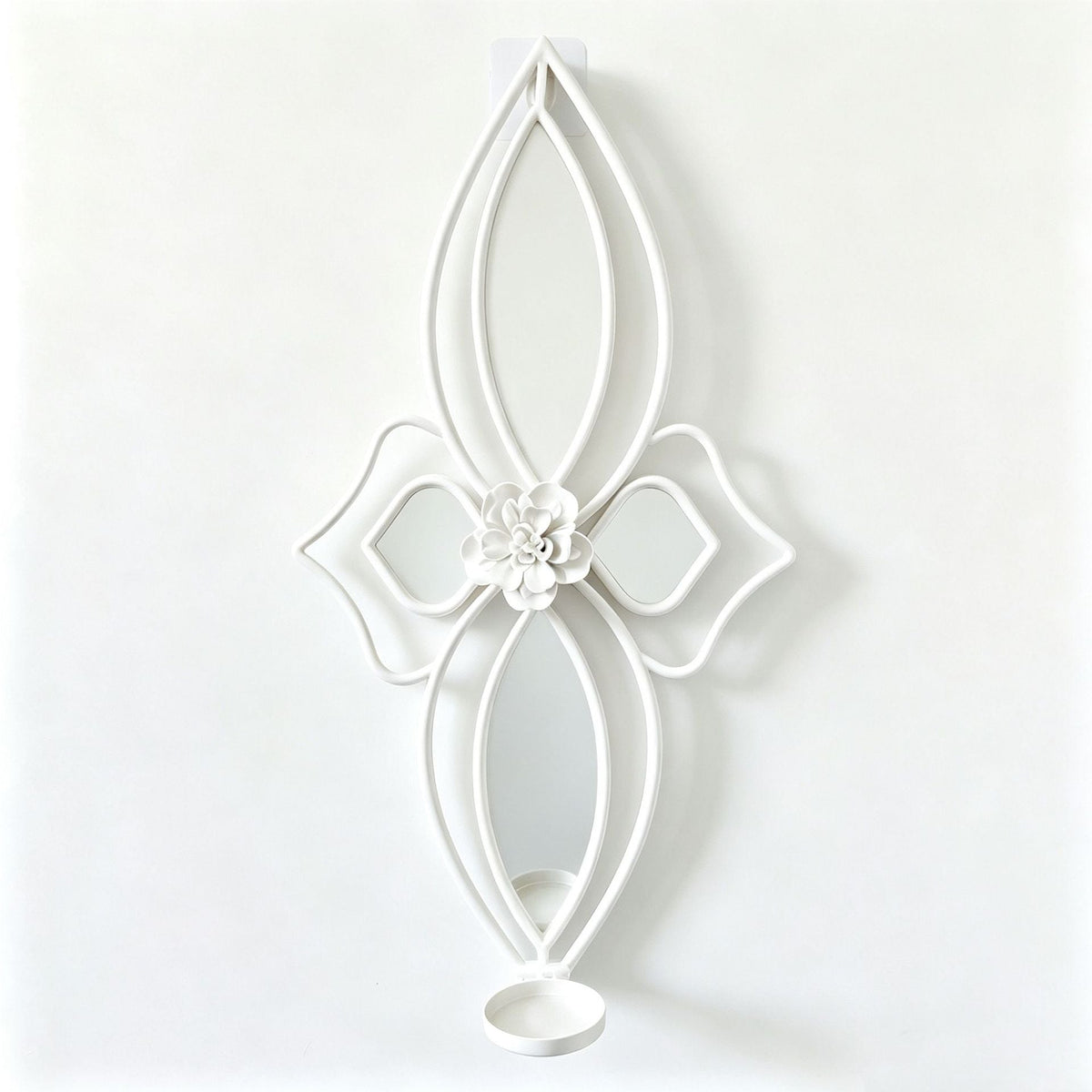 Espejo de pared floral elegante con diseño decorativo de metal