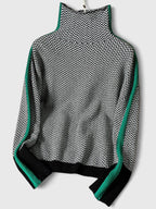 Jersey de mujer con cuello alto y patrón de espiga con rayas de contraste en las mangas