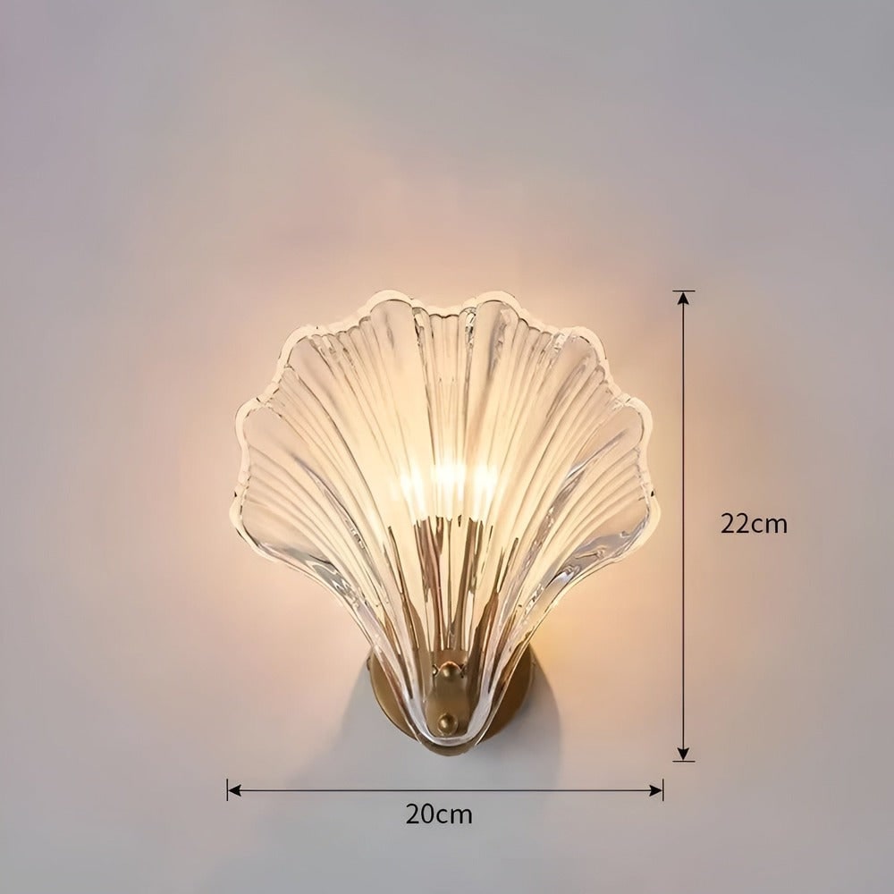 Lámpara de pared con pantalla de cristal de diseño minimalista