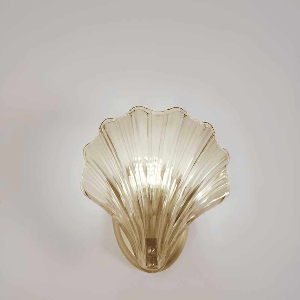 Lámpara de pared con pantalla de cristal de diseño minimalista