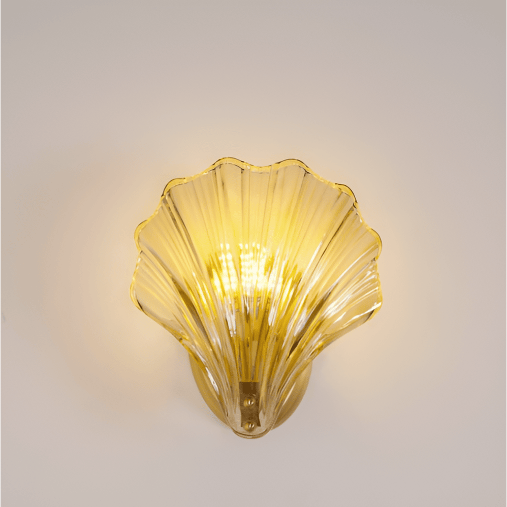 Lámpara de pared con pantalla de cristal de diseño minimalista