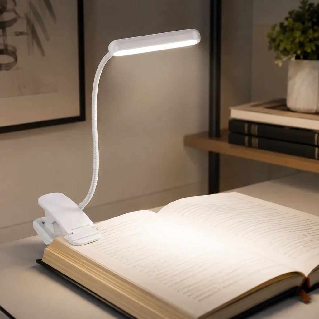 Luz de lectura con pinza | Recargable por USB y cuello flexible