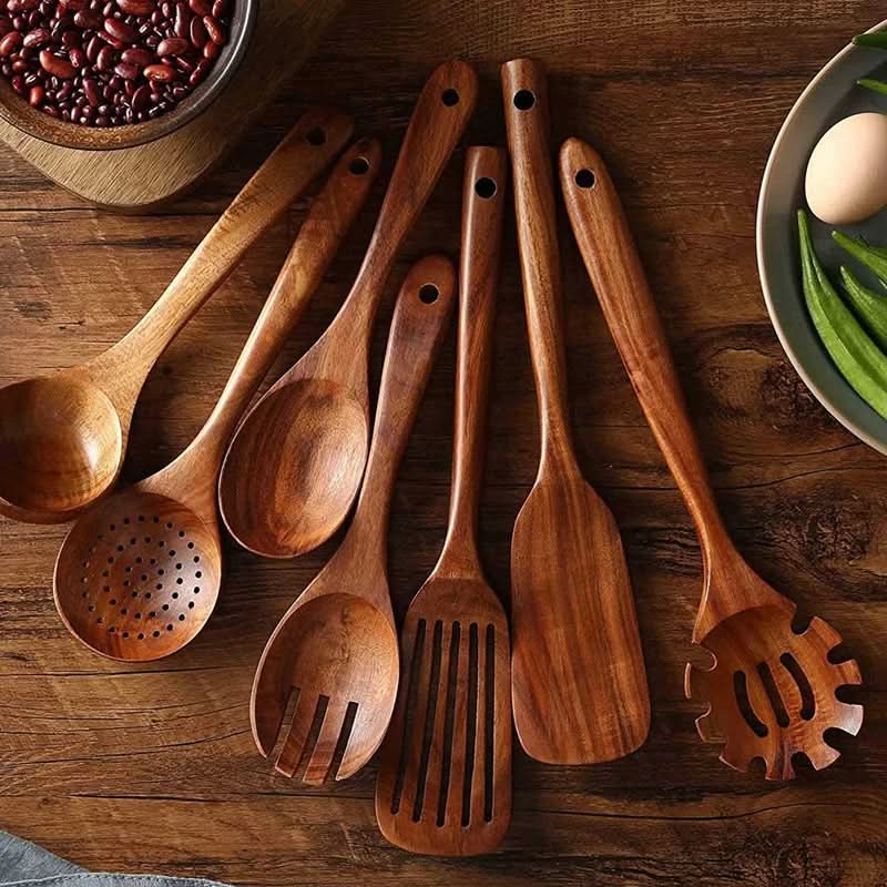 Set de 10 utensilios de cocina de teca natural