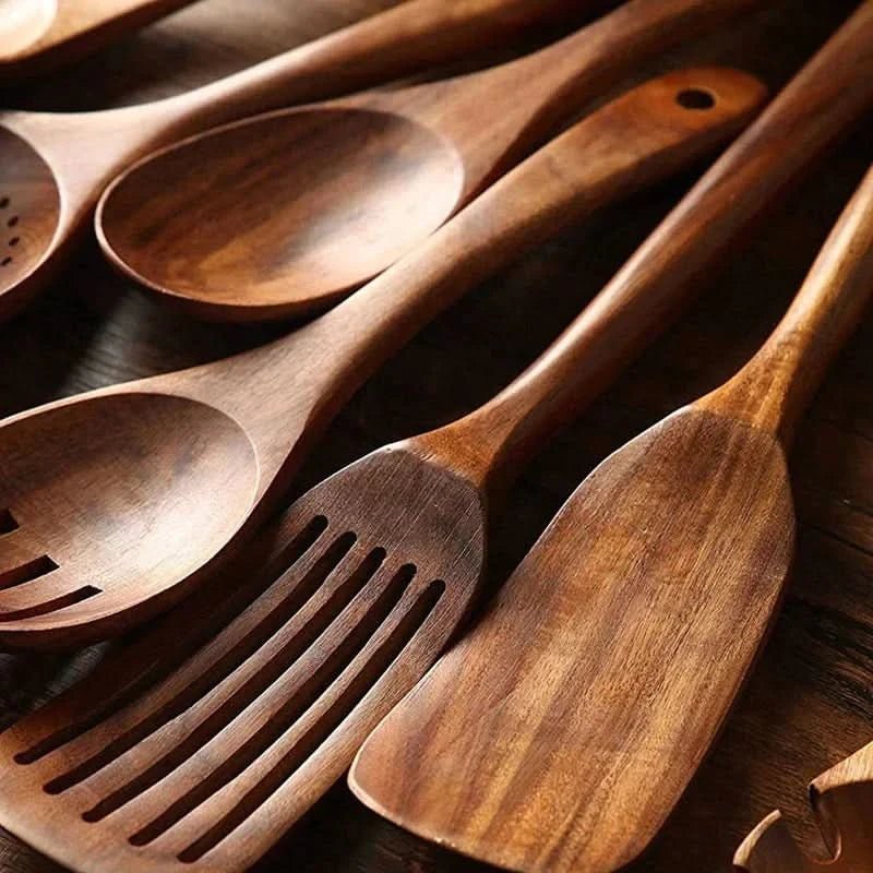 Set de 10 utensilios de cocina de teca natural