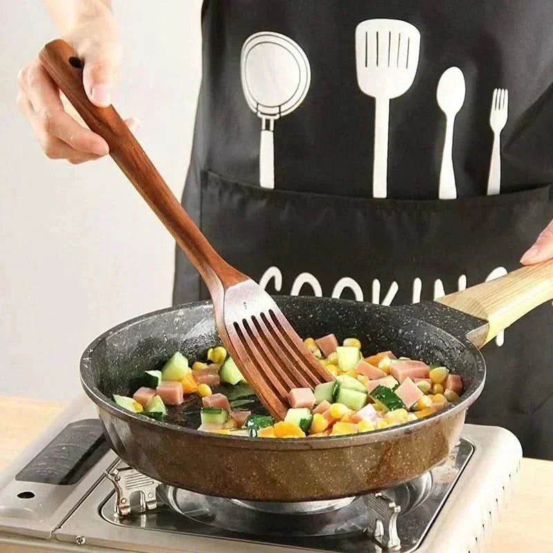 Set de 10 utensilios de cocina de teca natural
