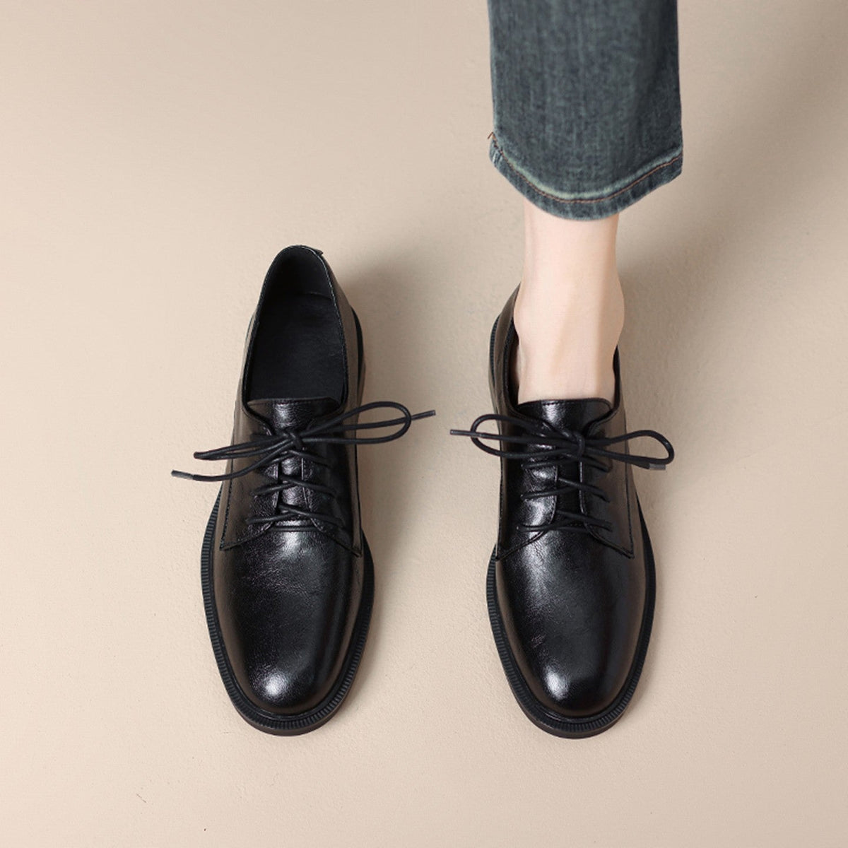 Zapatos de cordones de piel clásicos para mujer