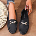 Mocasines elegantes para mujer con detalle de cadena de cristal