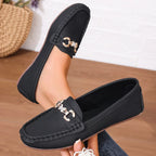 Mocasines elegantes para mujer con detalle de cadena de cristal