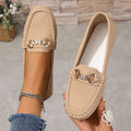 Mocasines elegantes para mujer con detalle de cadena de cristal