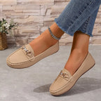 Mocasines elegantes para mujer con detalle de cadena de cristal
