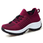 Zapatillas deportivas cómodas y con buen soporte para mujer, ideales para usar todo el día.