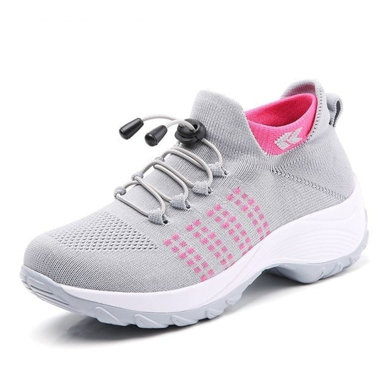 Zapatillas deportivas cómodas y con buen soporte para mujer, ideales para usar todo el día.